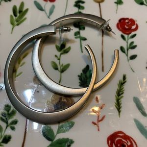 Kendra Scott Avi Hoops